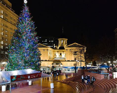 Portland holiday decorations