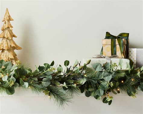 Evergreen and Ribbon Garland