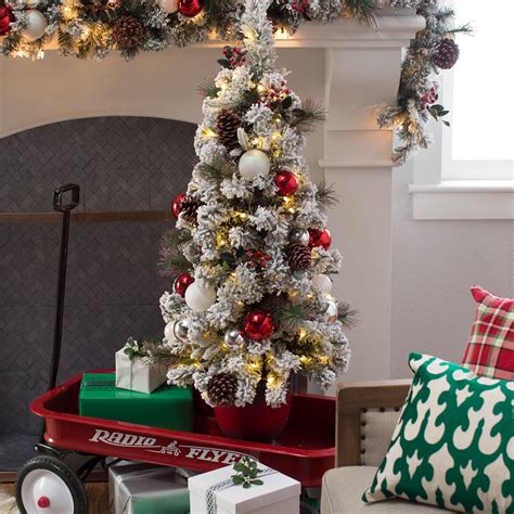 Pre-Decorated Christmas Tree with Icicle Lights