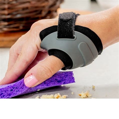 Description of pre-wrap for thumb support