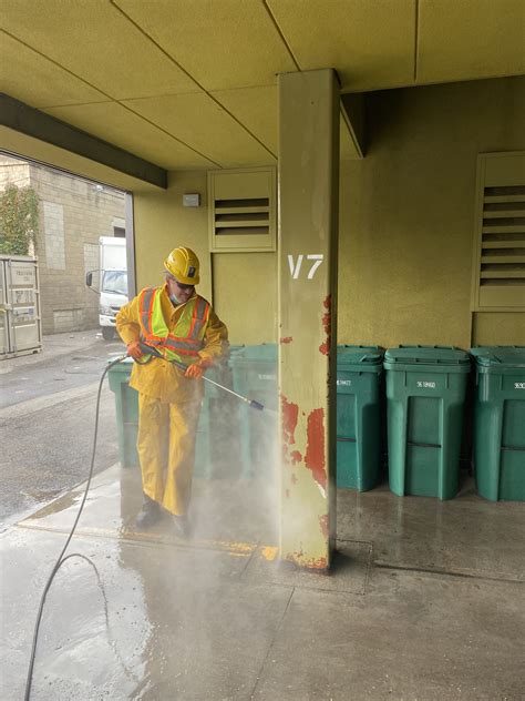 Pressure washing restoration image