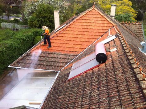 Pressure washing roof cleaning