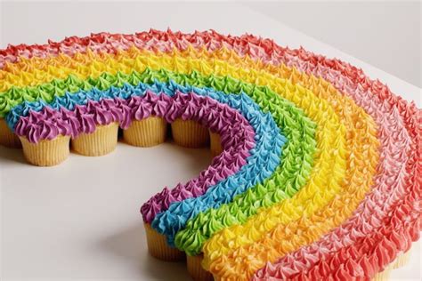 Pull-Apart Rainbow Cupcake Cake