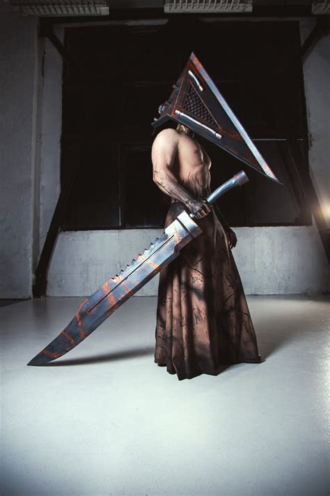 Pyramid Head Helmet Cosplay Guide