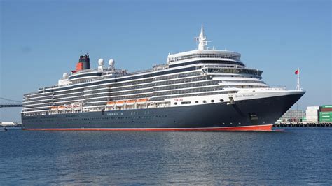 Queen Elizabeth 1 as a cruise ship