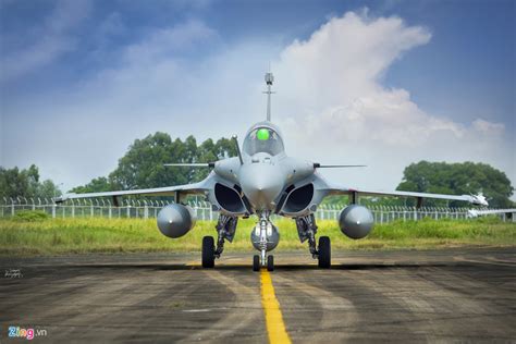 Rafale Landing