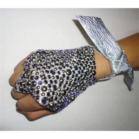 Rhinestone Gloves Design