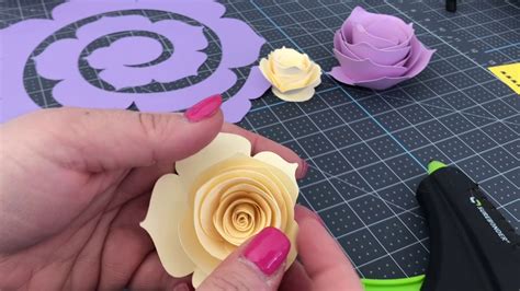 Rolled flower tutorial