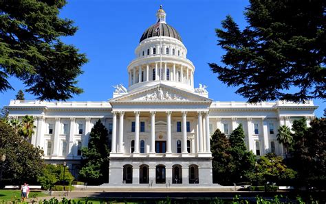 A photo of the California State Capitol building in Sacramento