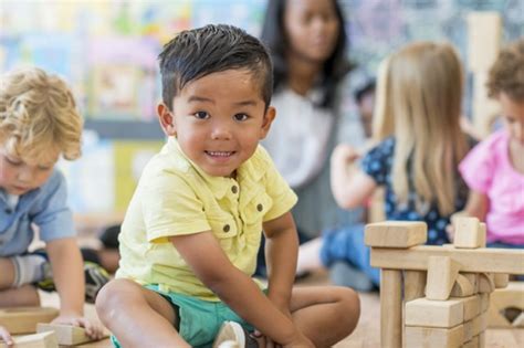 San Bernardino County preschool teacher reading to students