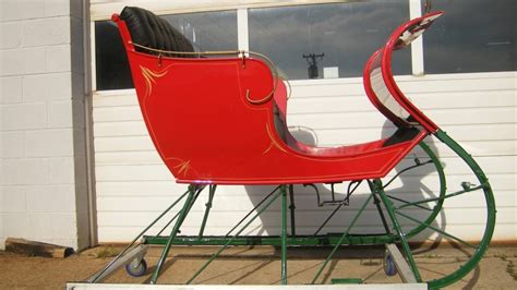 Vintage Illustration of Santa's Sleigh