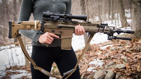 SCAR 17S Rifle