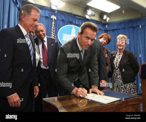 Schwarzenegger supporting education reform