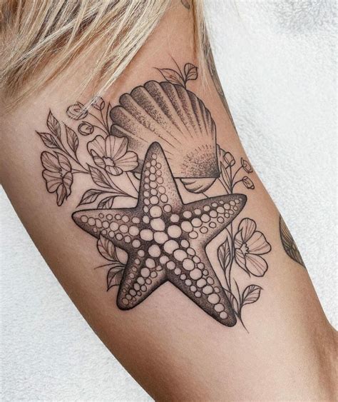 Seashell and starfish tattoo