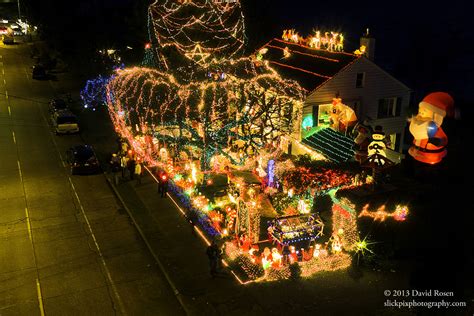 Seattle Christmas cheer gallery