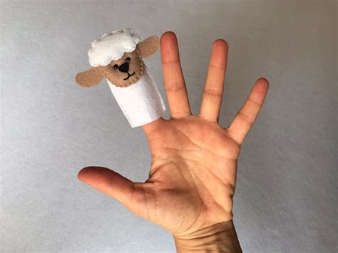 Sheep finger puppet