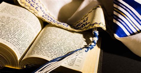 Shema Prayer and Jewish Traditions