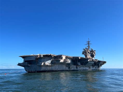 Shipbreaking process USS Kitty Hawk