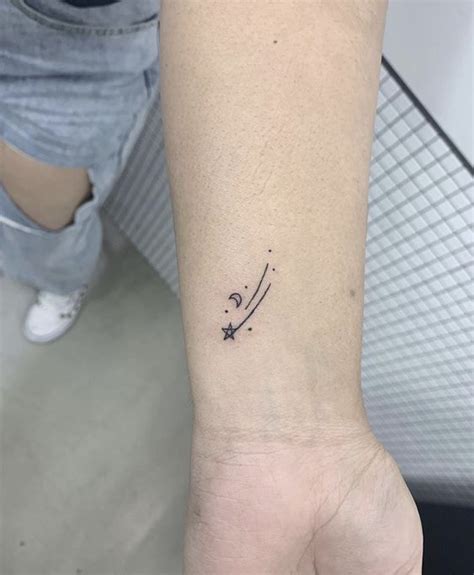 Shooting Star Tattoos Design