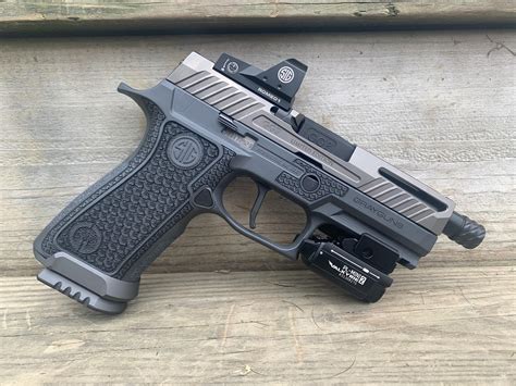 Sig P320 with Viridian C5L