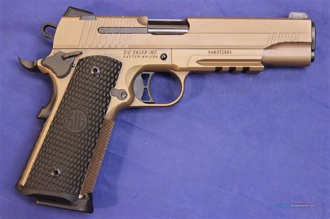 SIG Sauer 1911 Emperor Scorpion