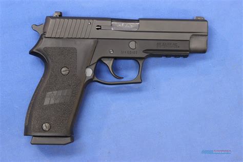 Sig Sauer P220R Image 2