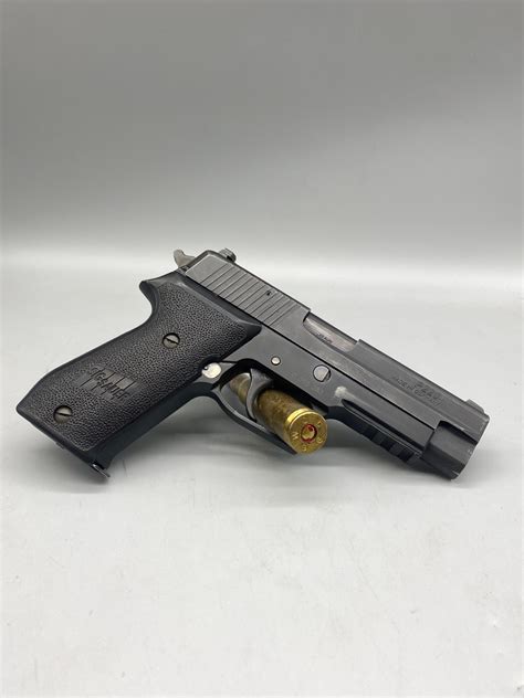 Sig Sauer P220R Image 6