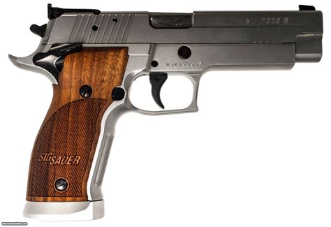 Sig Sauer P226 40 Cal Image 5