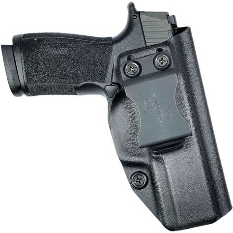 Sig Sauer P365 in Holster