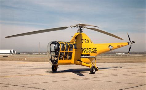 Sikorsky R-4 ceremonial flight