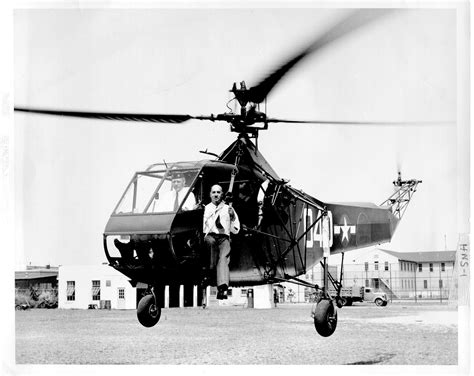 Sikorsky R-4 transport mission