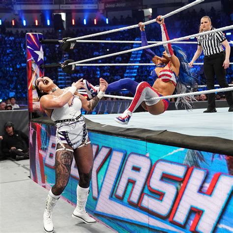 SmackDown Women's Championship Match