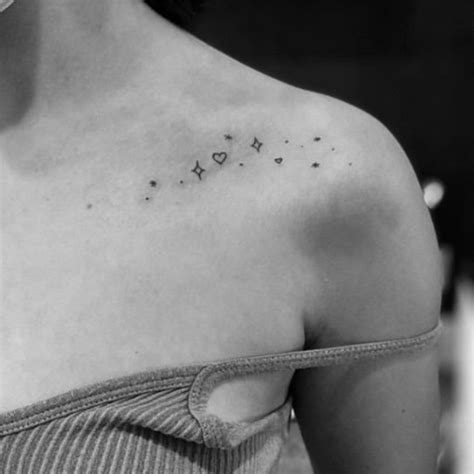 Small collarbone tattoos