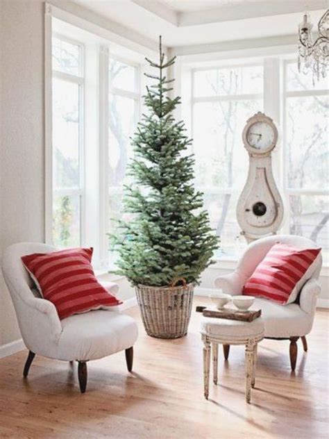 Small Space Christmas Tree Styling Ideas