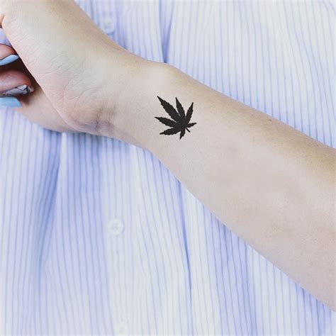 Description of Small Weed Leaf Tattoo