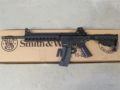 Smith & Wesson AR 22 Rifle