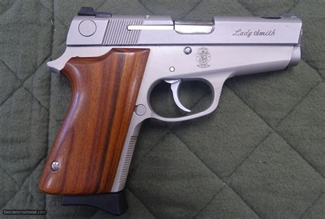 Smith and Wesson Lady Gun