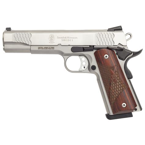 Smith & Wesson 1911 Gallery 1