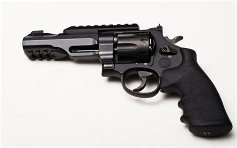 Smith & Wesson 327 TRR8 Revolver with Holster