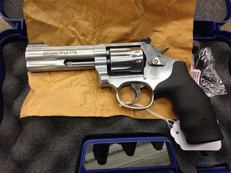 Smith & Wesson 617 Image 10