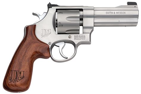 Smith & Wesson 625 Handgun