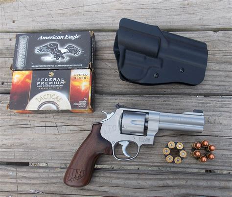 Smith & Wesson 625 Shooting