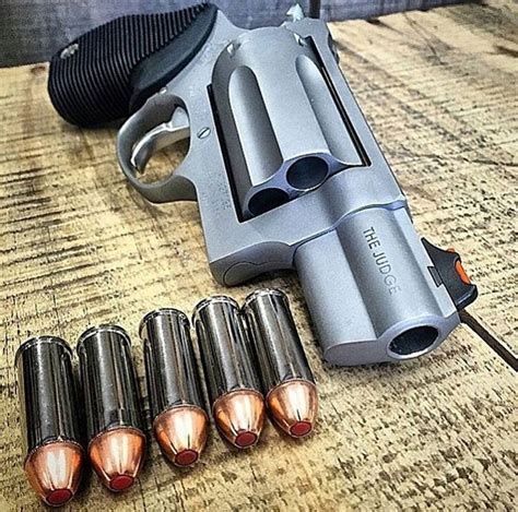 Smith & Wesson Judge Benefits