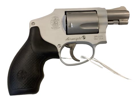 Smith & Wesson Model 642 Airweight Gallery 2