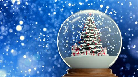 Snow Globe Christmas Tree