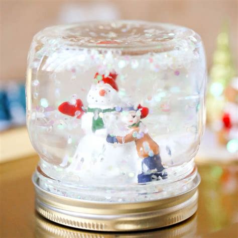 Tips for Snow Globe Crafting and DIY Projects