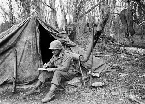 soldier letter writing