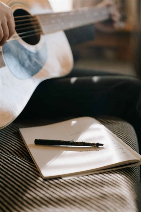 Online Songwriting Courses and Tutorials