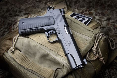 Special Forces Pistol Gallery 2