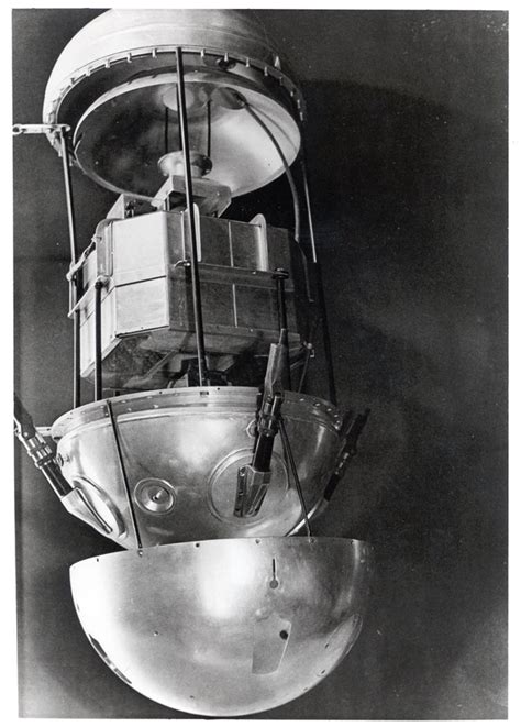 Sputnik 9c communication system